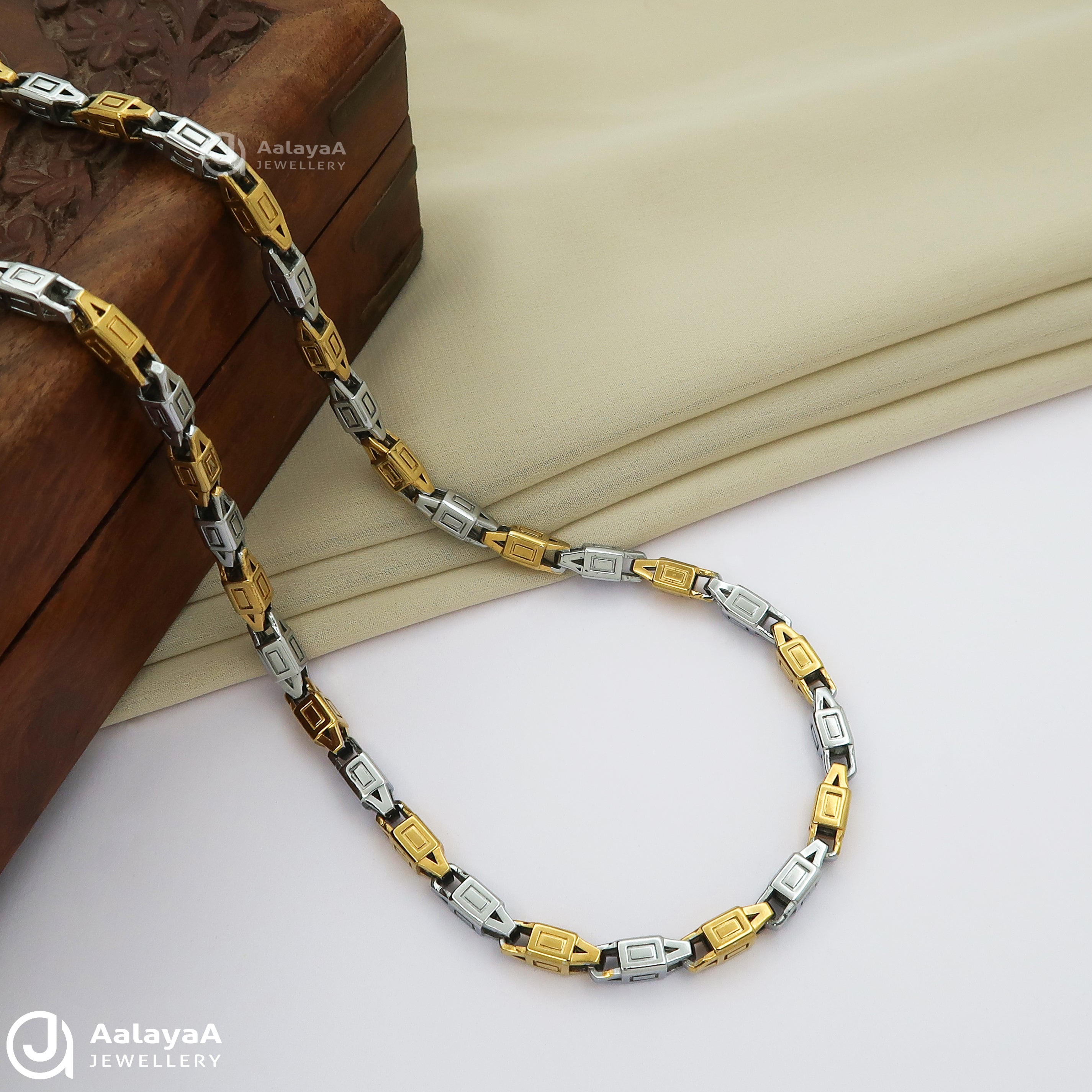 Dual Tone Trendy Silver Chain