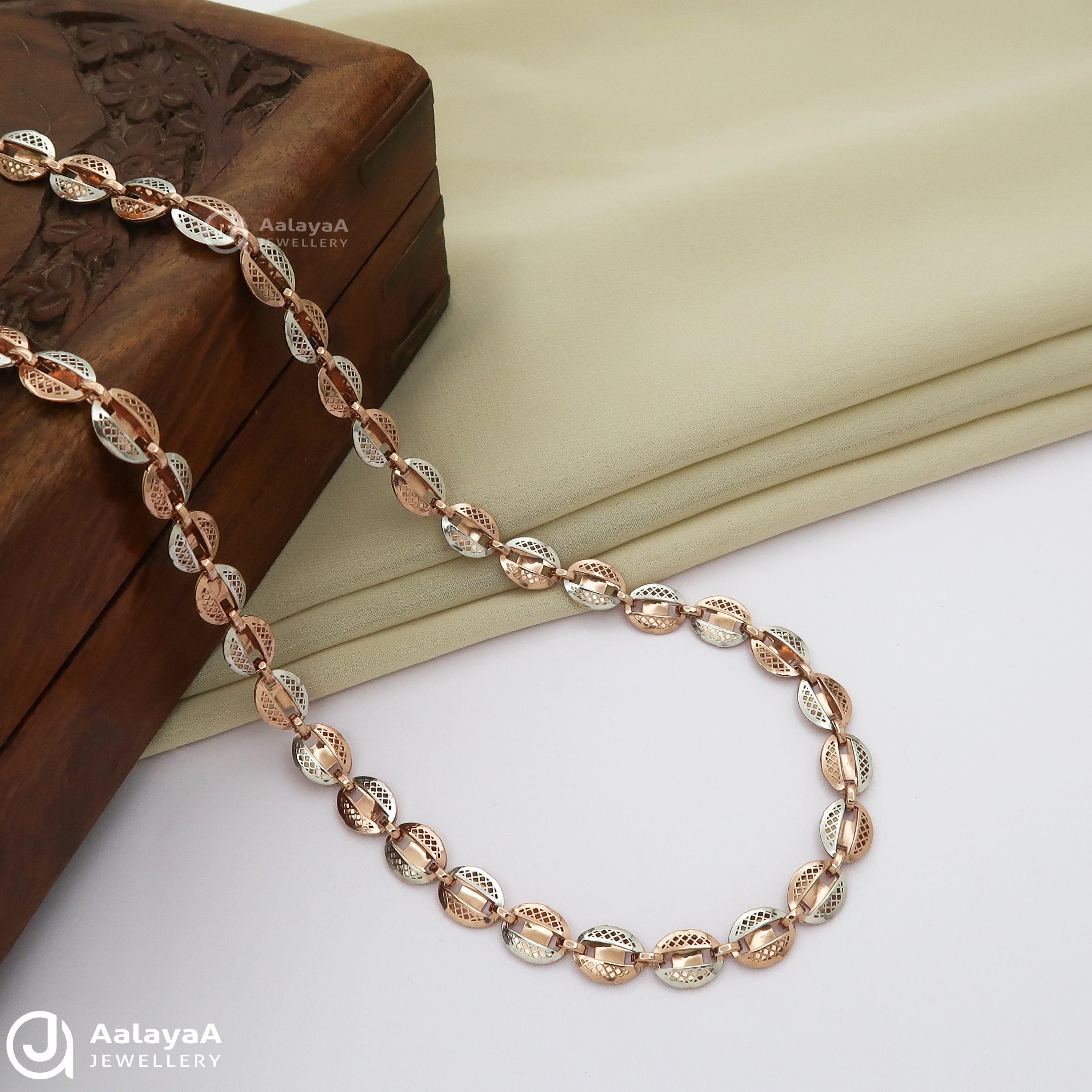 Dual Tone Fancy Oval Shaped Silver Chain