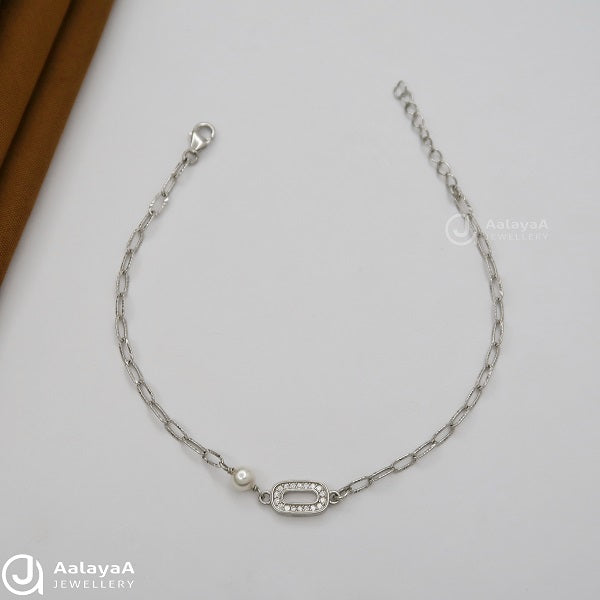 O Pearl Silver Link Bracelets