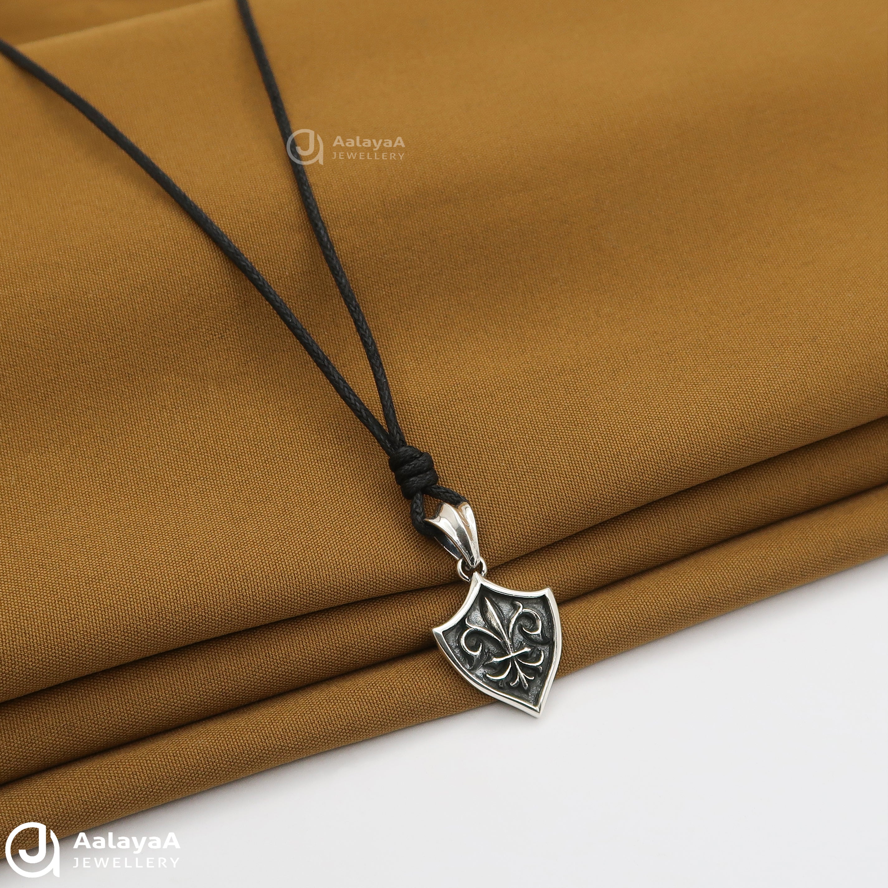 Spear Head Silver Pendant