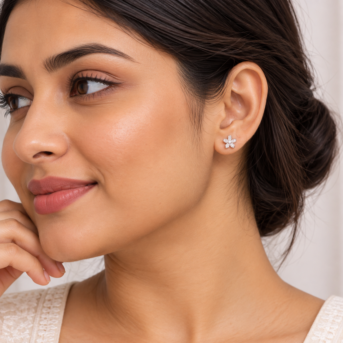 Silver Daisy Bloom Earring