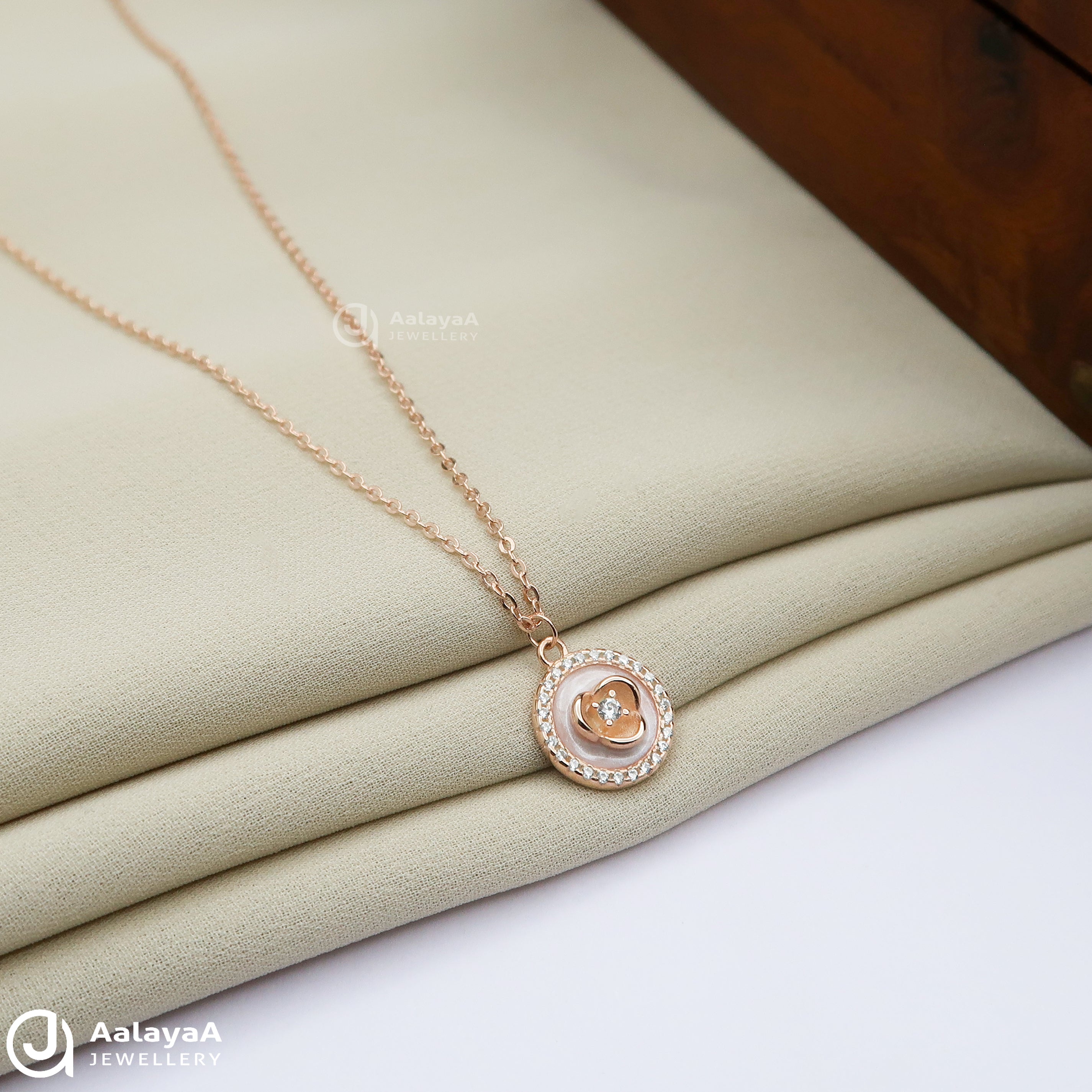 Silver Rosegold Round Shaped Rose Chain Pendant