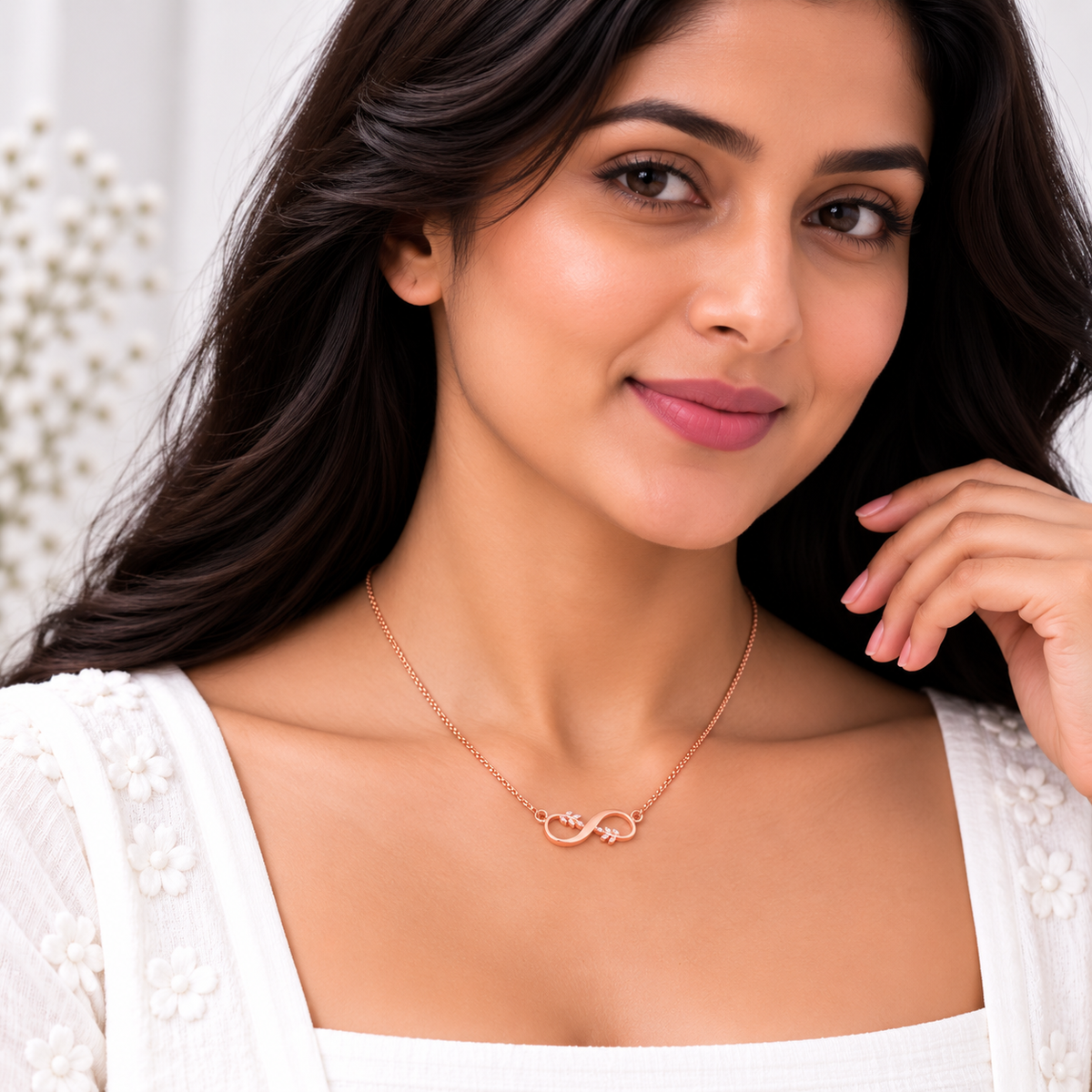 Silver Rosegold Infinity Leaf Chain Pendant