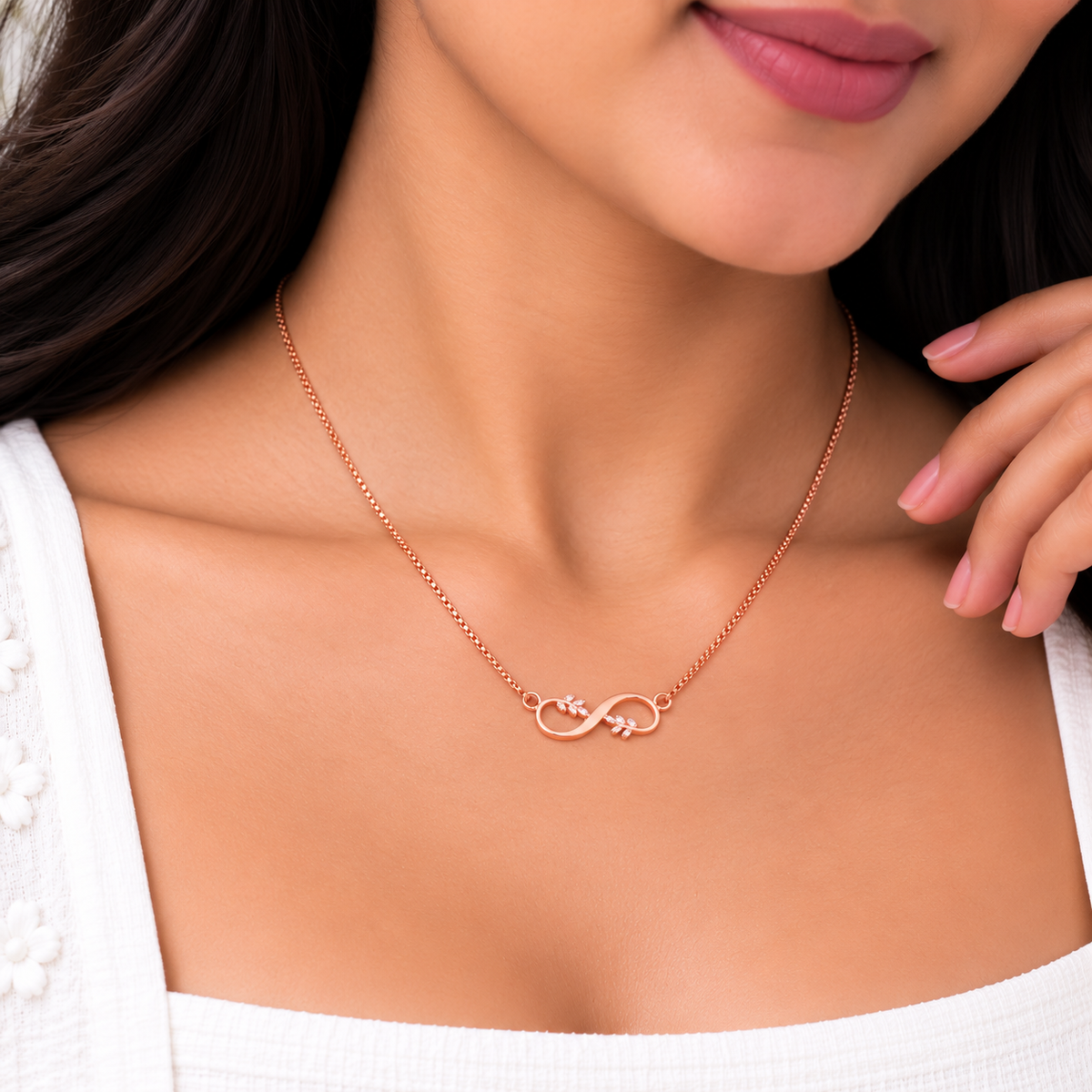 Silver Rosegold Infinity Leaf Chain Pendant