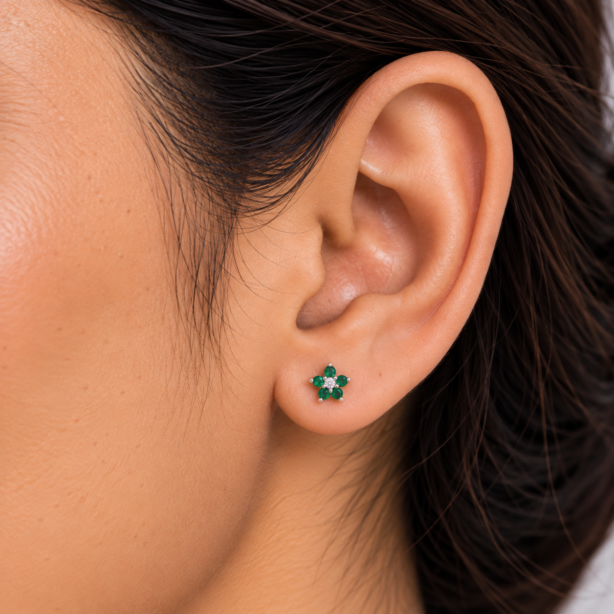 Silver Emerald Flower Earring