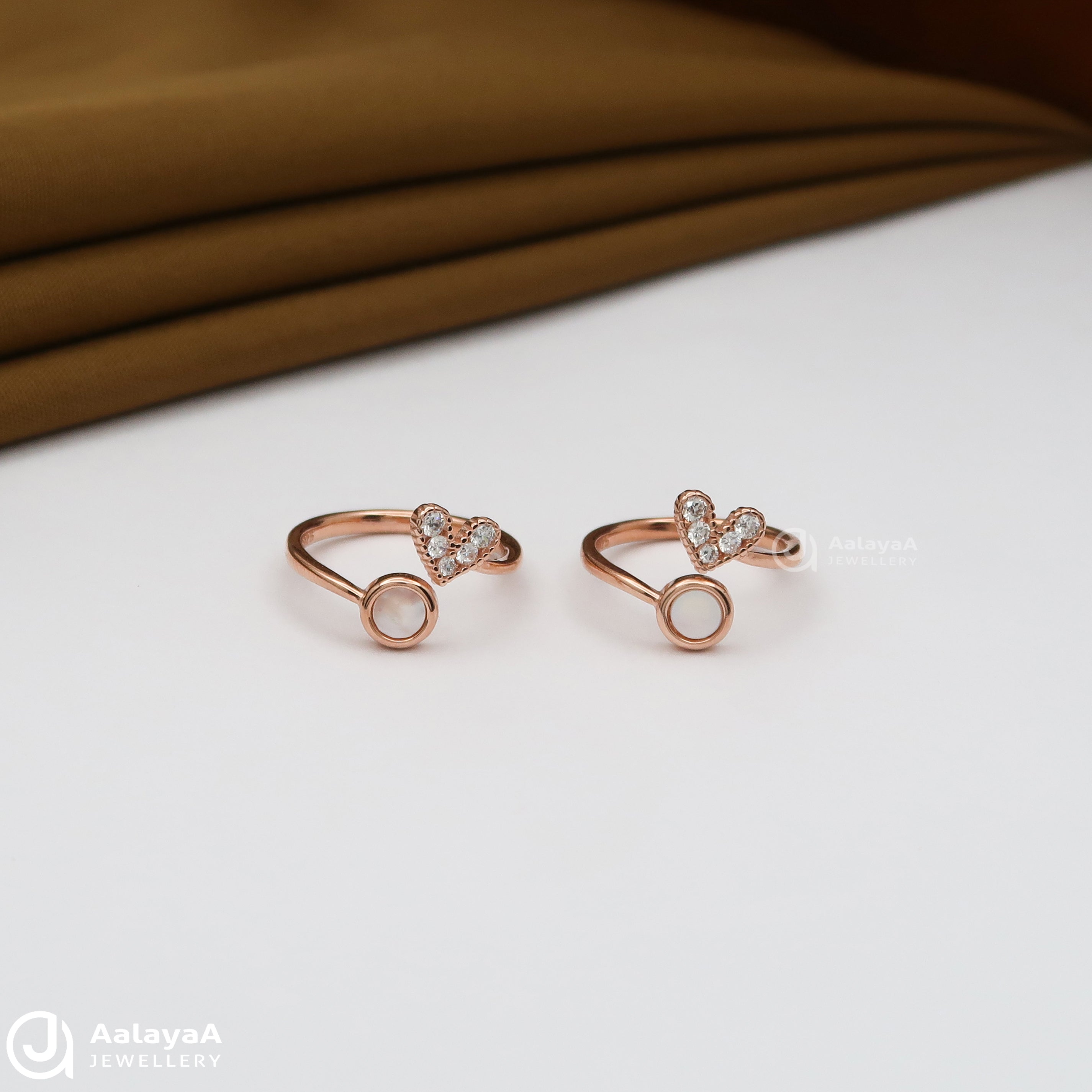 Silver Rose Gold Heart and Circle Toe Ring