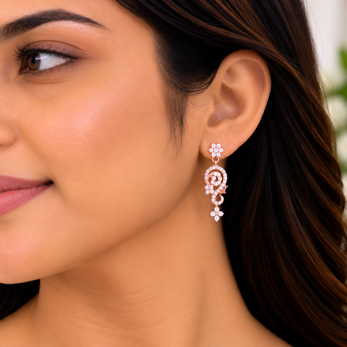 Silver Rose Gold Zareena Paisley Necklace Set