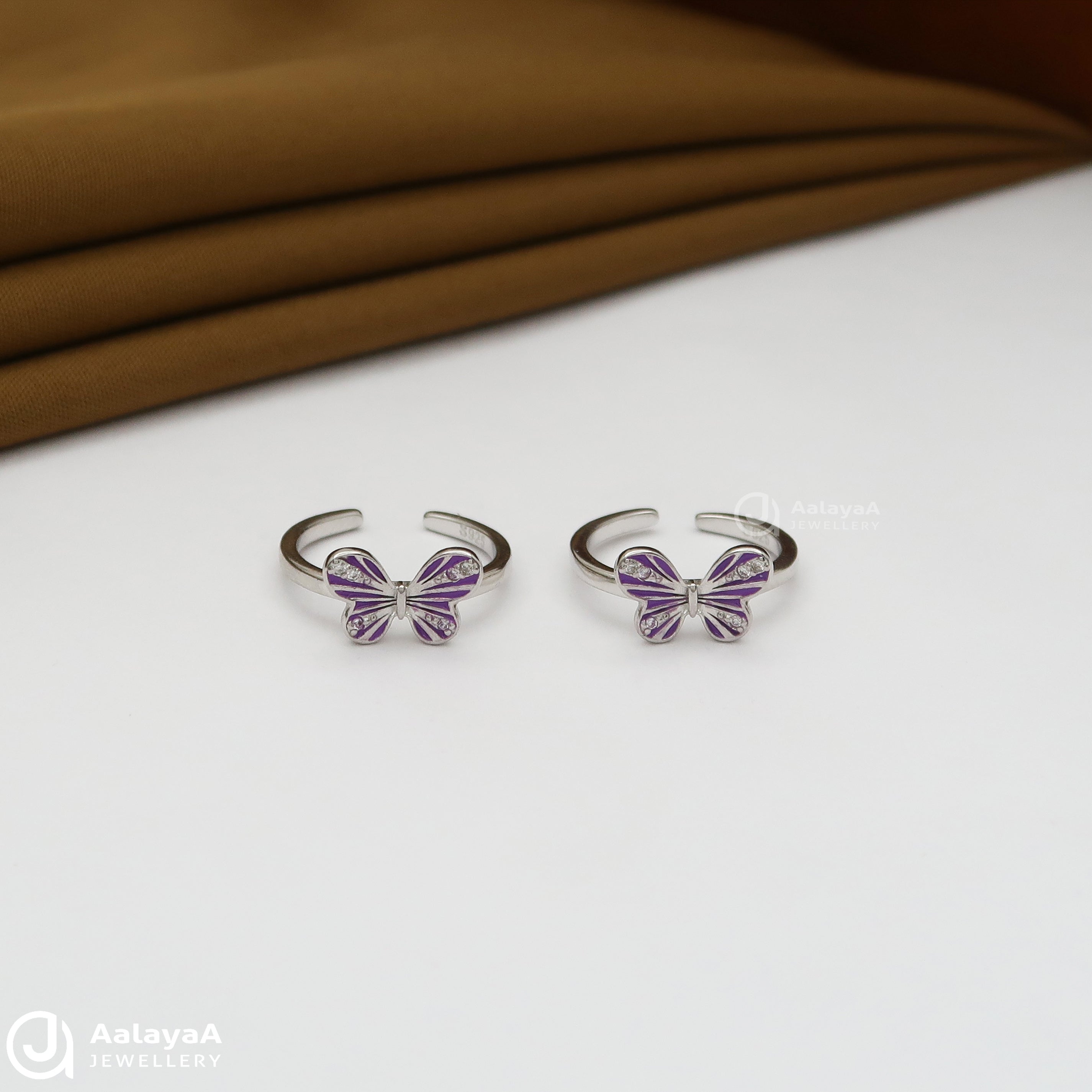Lavender Butterfly Silver Toe Ring