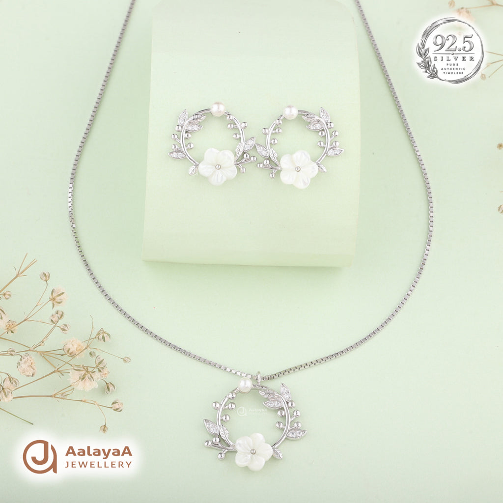 Silver Pearl Blossom Necklace Set