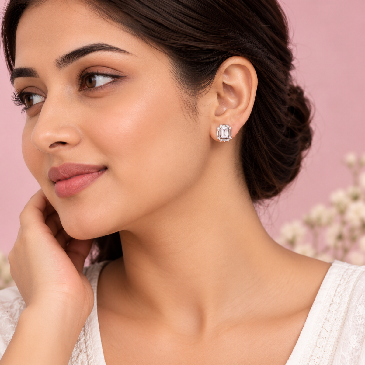 Silver Emerald Halo Earring
