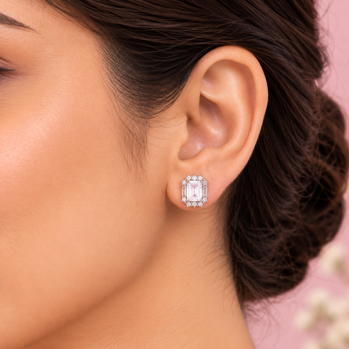 Silver Emerald Halo Earring