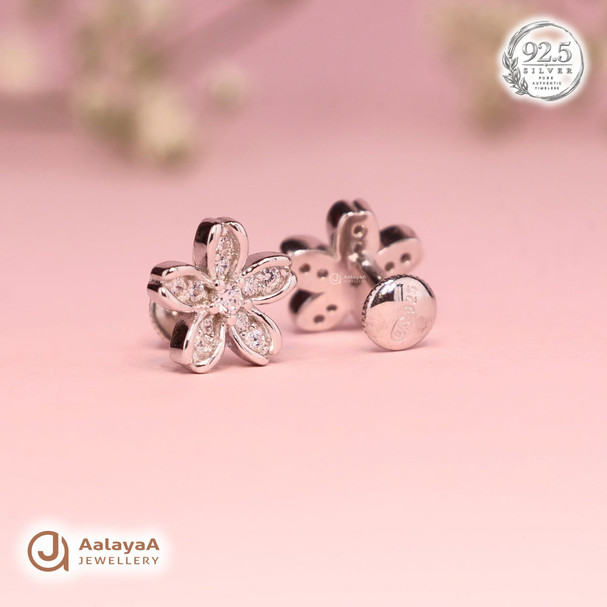 Silver Daisy Bloom Earring