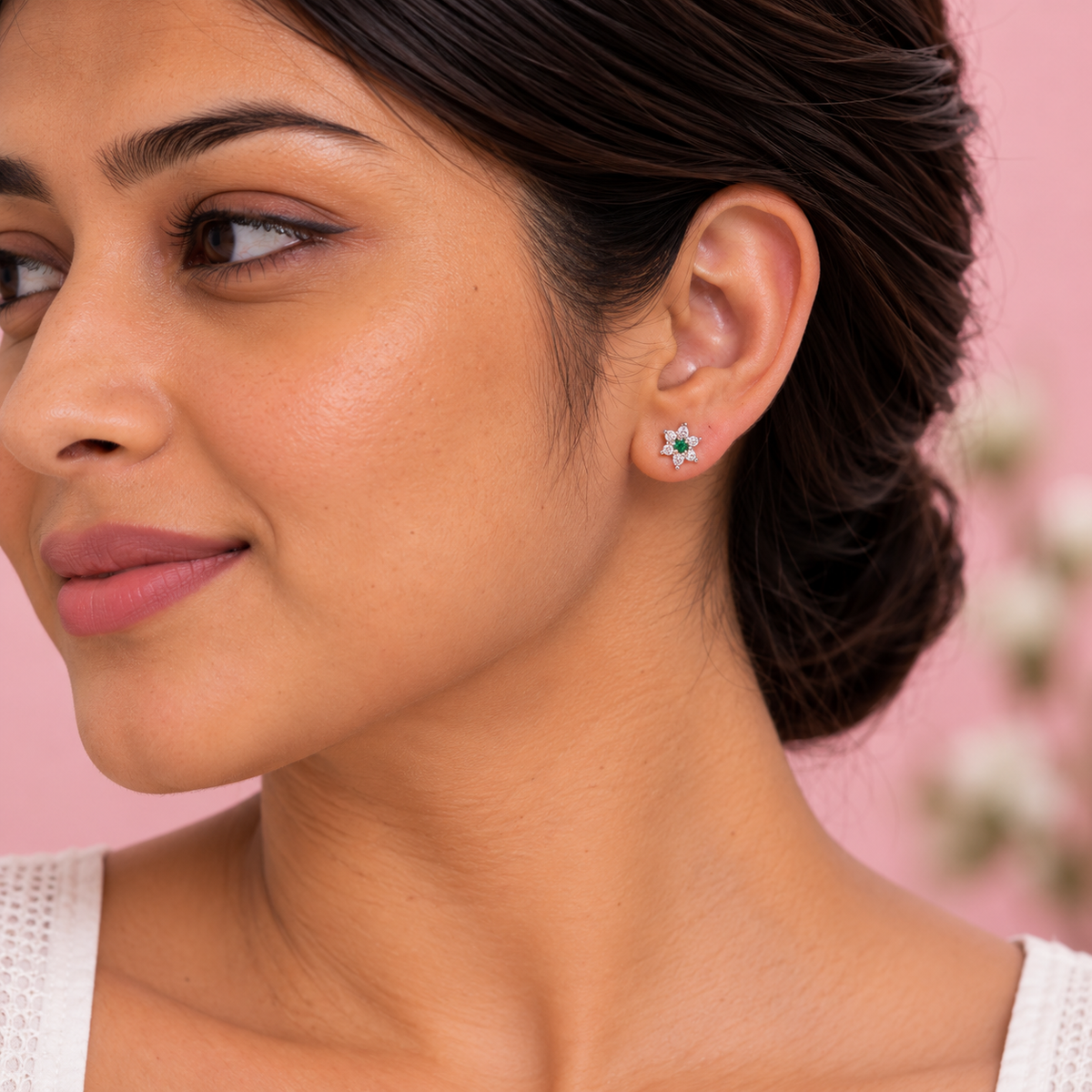 Silver Emerald Daisy Earring