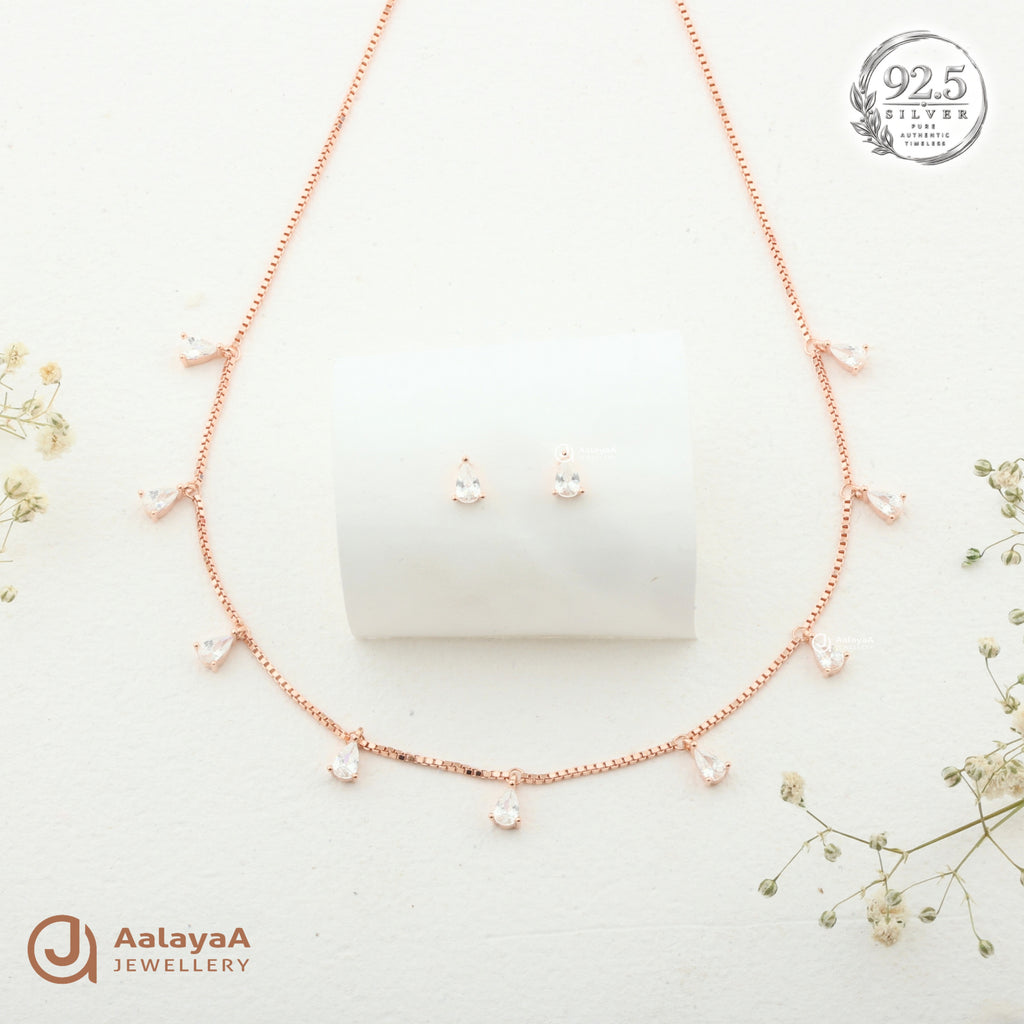 Serene Teardrop Necklace Set