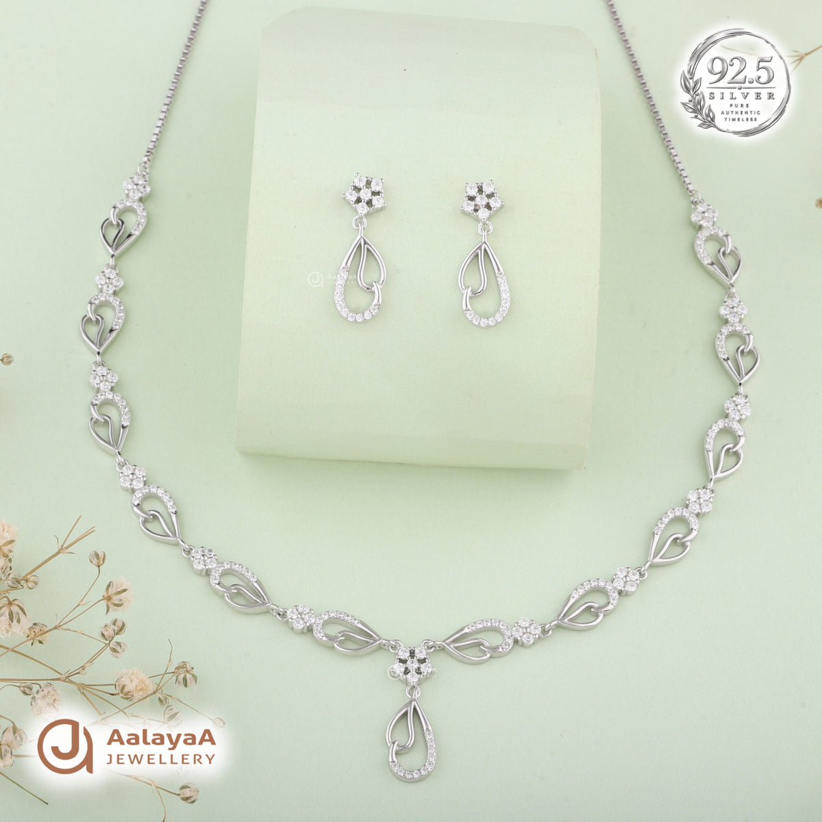 Silver Eternal Love Necklace Set