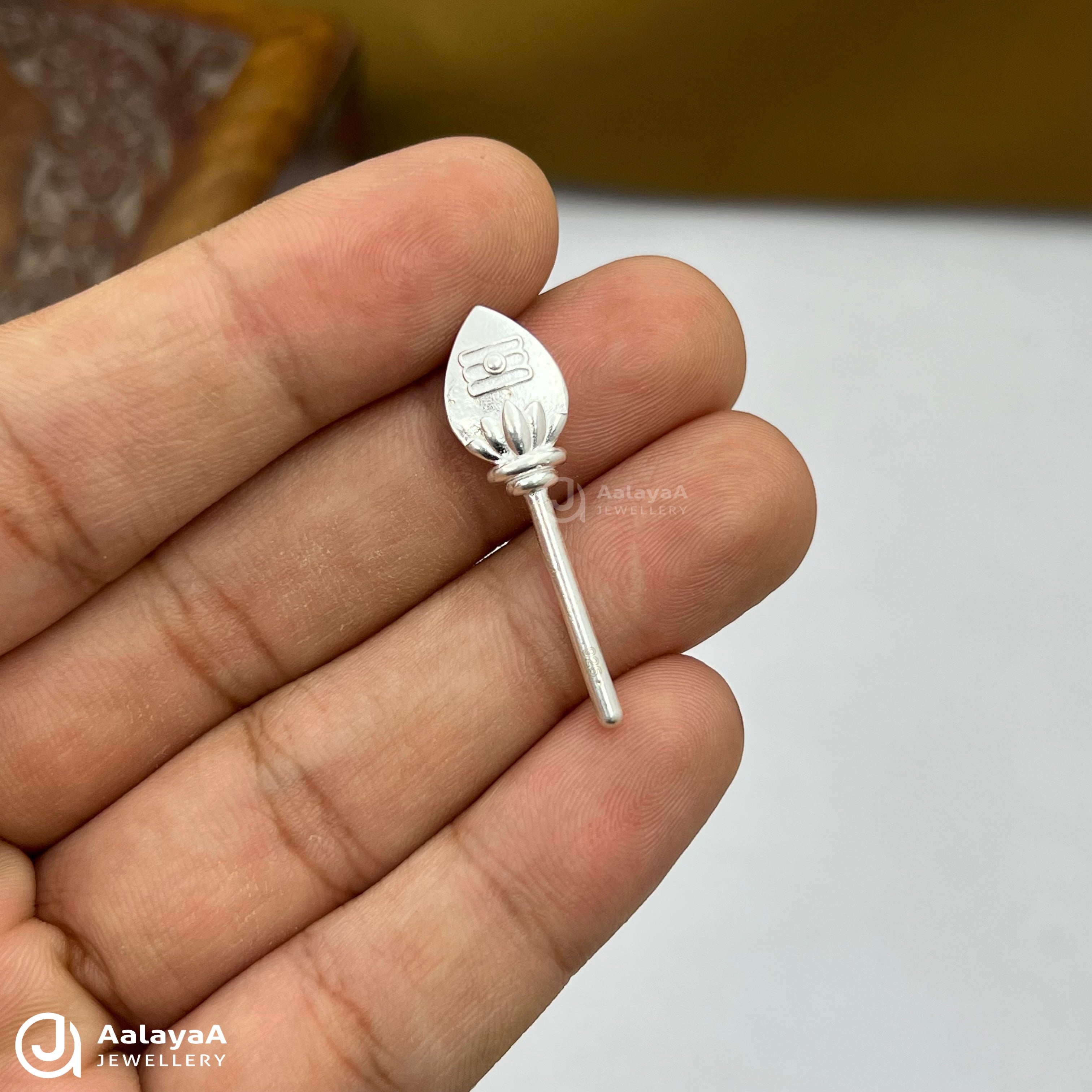 Pocket Size Silver Floral Om Vel