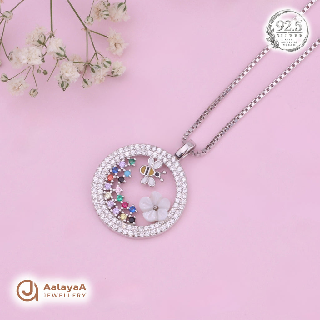 Silver Enchanted Bee Garden Circle Chain Pendant