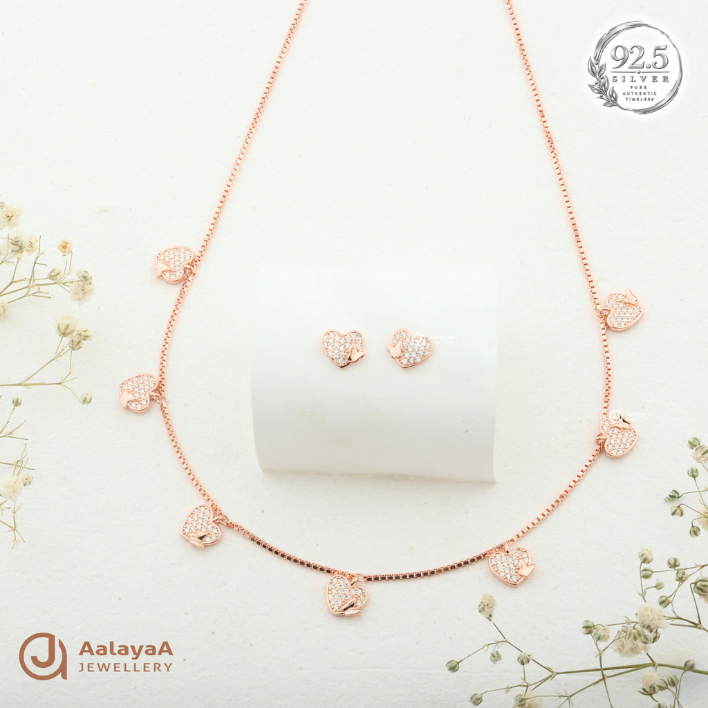 Amora Heart Necklace Set