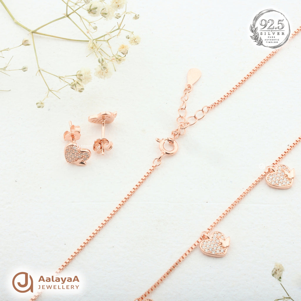 Amora Heart Necklace Set