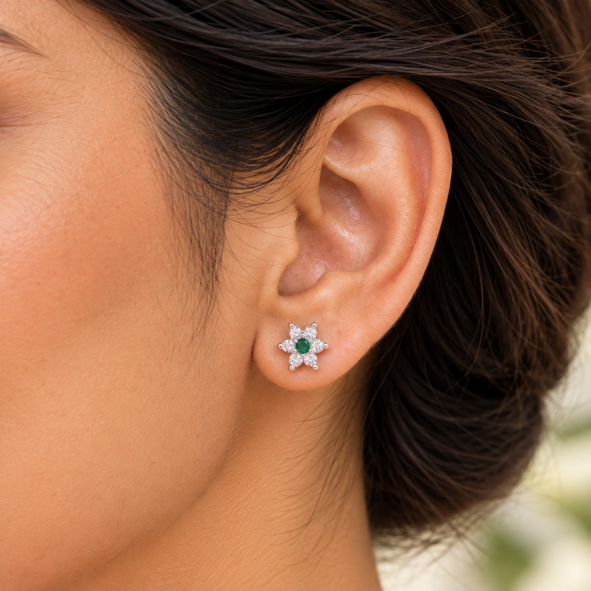 Silver Emerald Blossom Earring