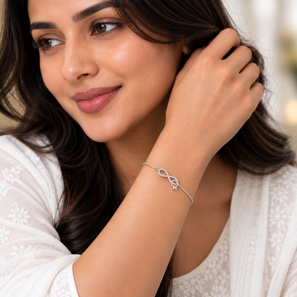 Silver Sparkling Infinity Bracelet