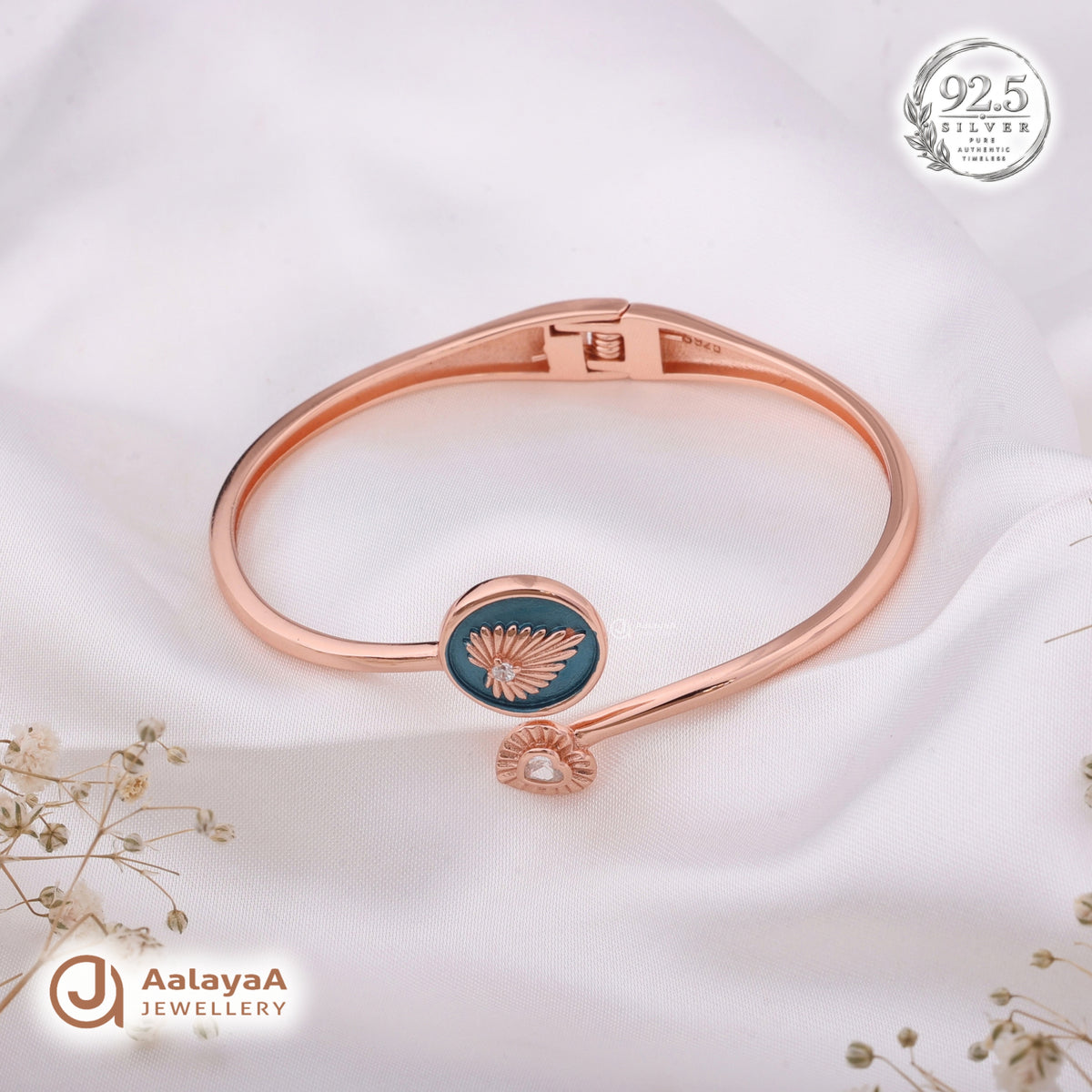 Silver Rosegold Blue Heart Bloom Kada