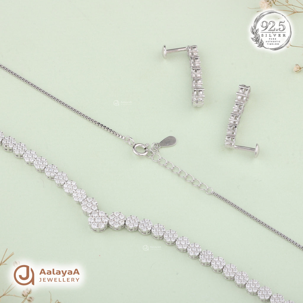 Silver Royal Bloom Necklace Set