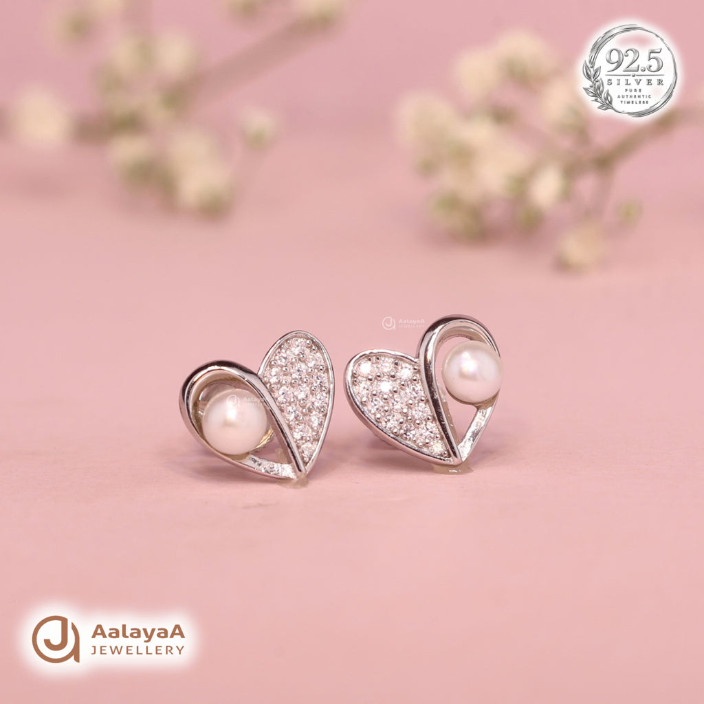 Silver Pearl Heart Earring