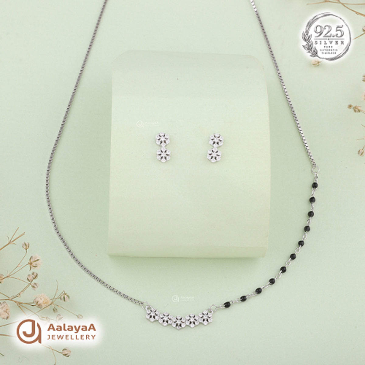 Silver Floral Harmony Necklace Set