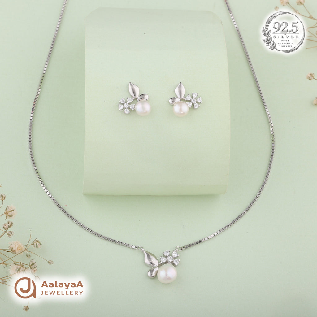 Silver Pearl Petal Necklace Set