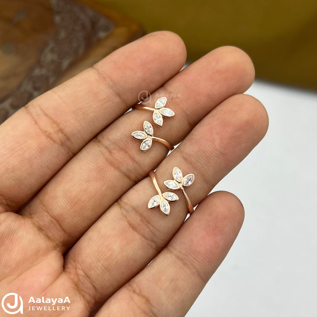 Silver Rosegold White Petal Grace Toe Ring