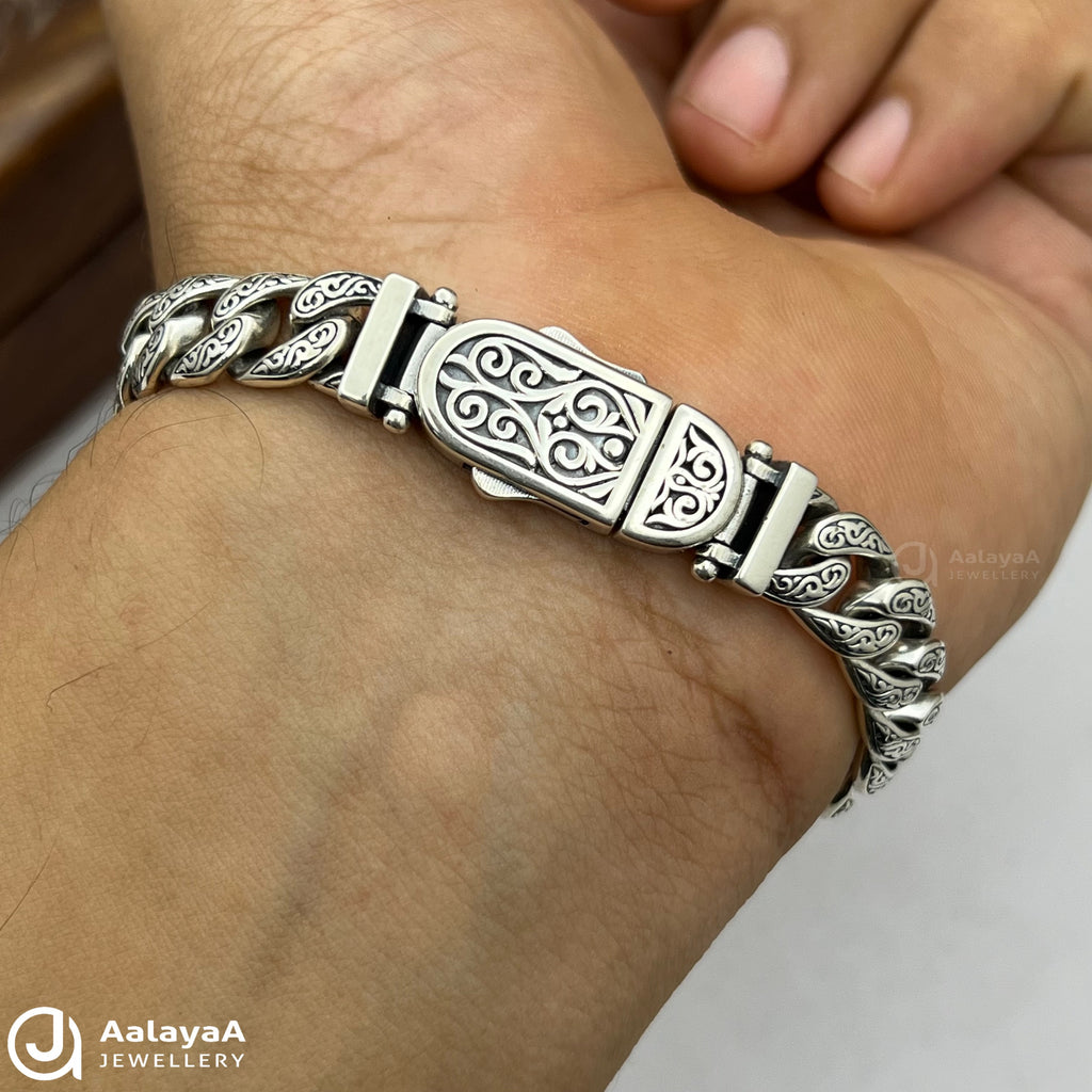 Oxidised Silver Cuban Link Ganesha Rotating Bracelet
