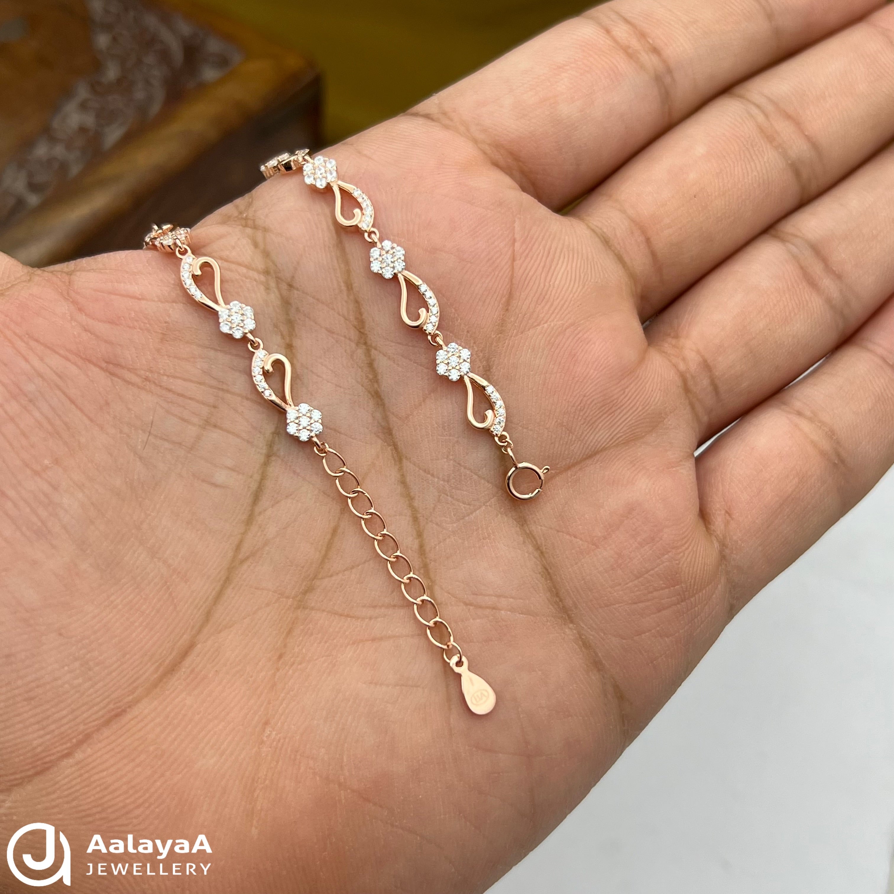 Silver Rosegold Flower with Stylish Heart Bracelet