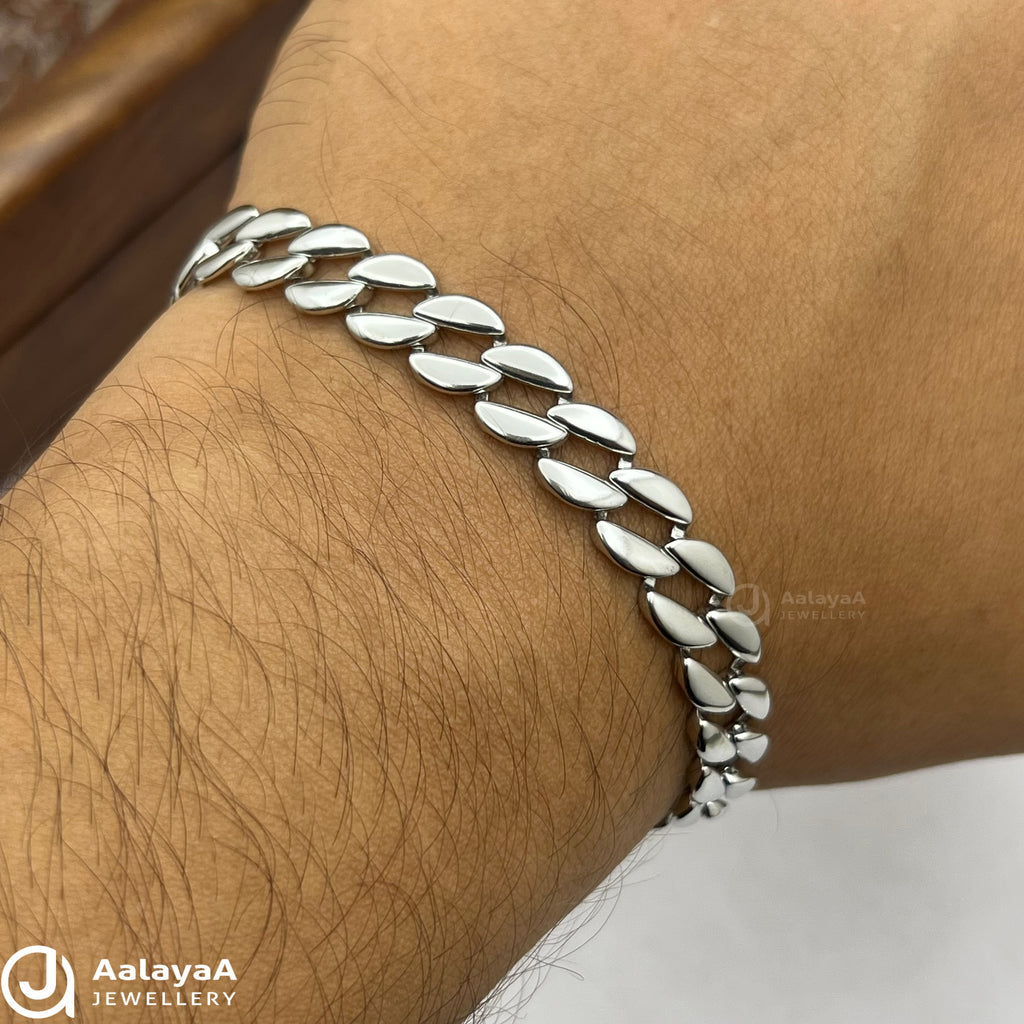 Silver Sleek Leaf Link Bracelet