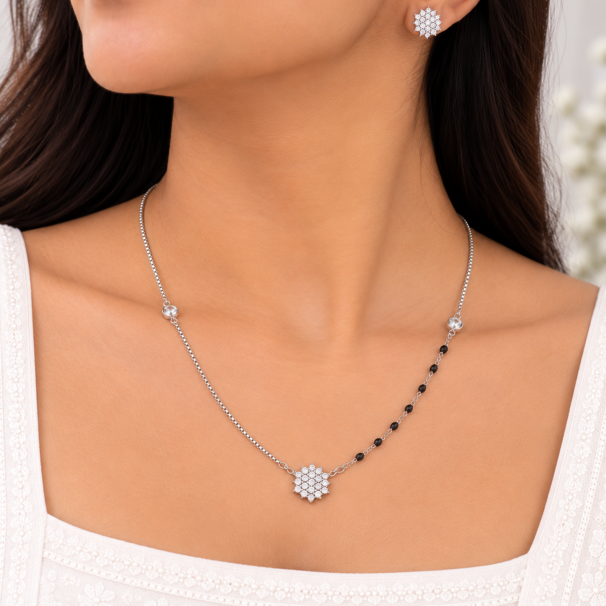 Silver Snowflake Sparkle Necklace Set