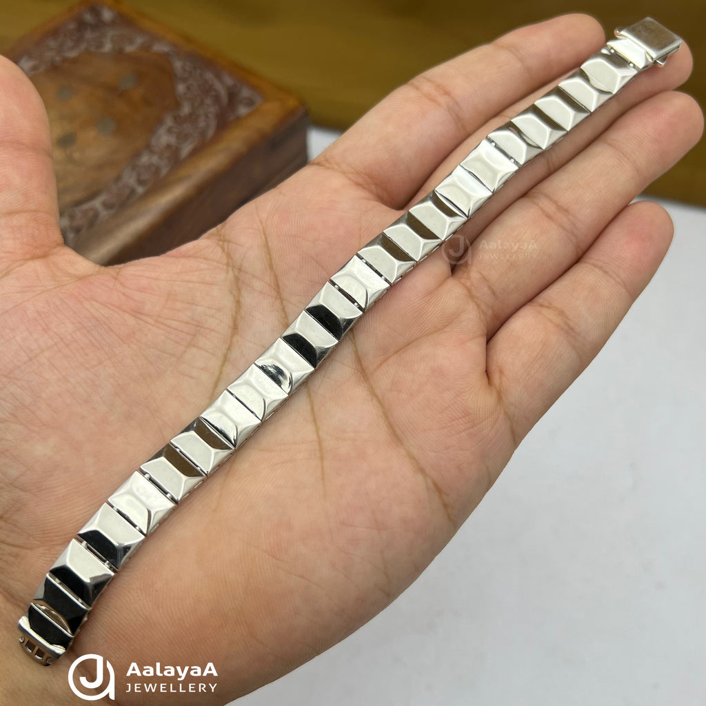 Silver Geometric link bracelet