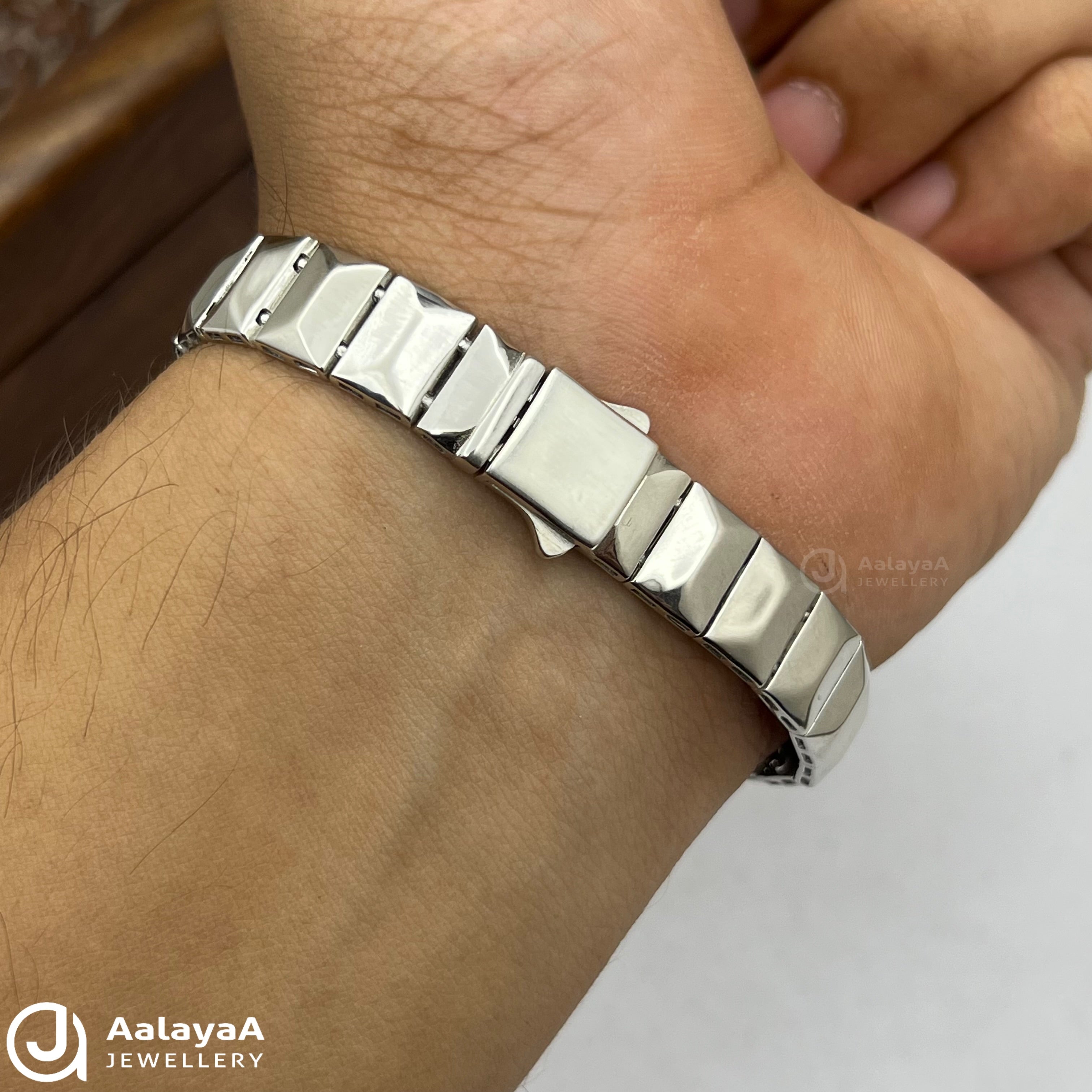 Silver Geometric link bracelet