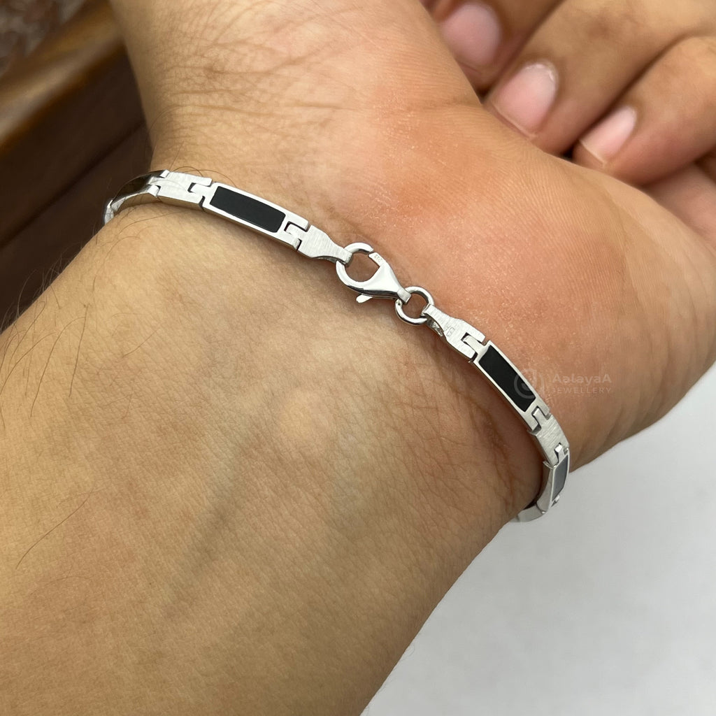 Silvera Black Matrix Link Bracelet