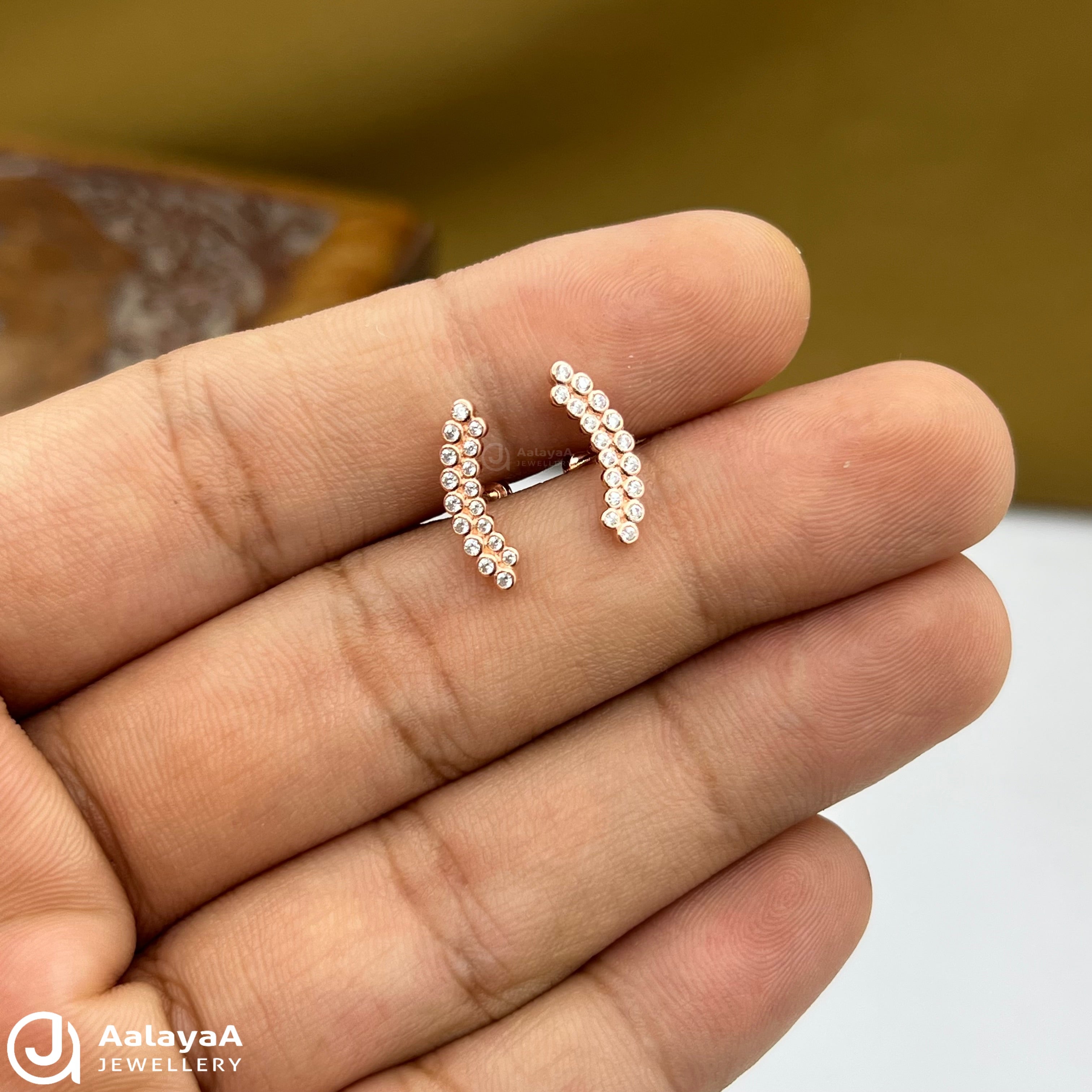 Silver Rosegold Curved Bar Diamond Side Stud