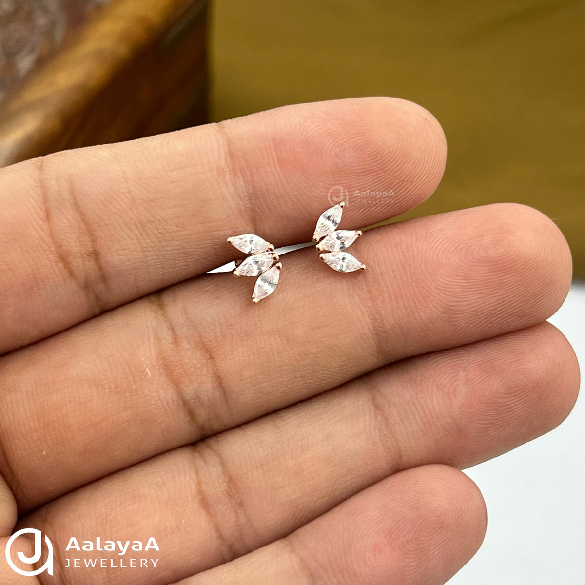 Silver Rosegold Three Stone Side Stud