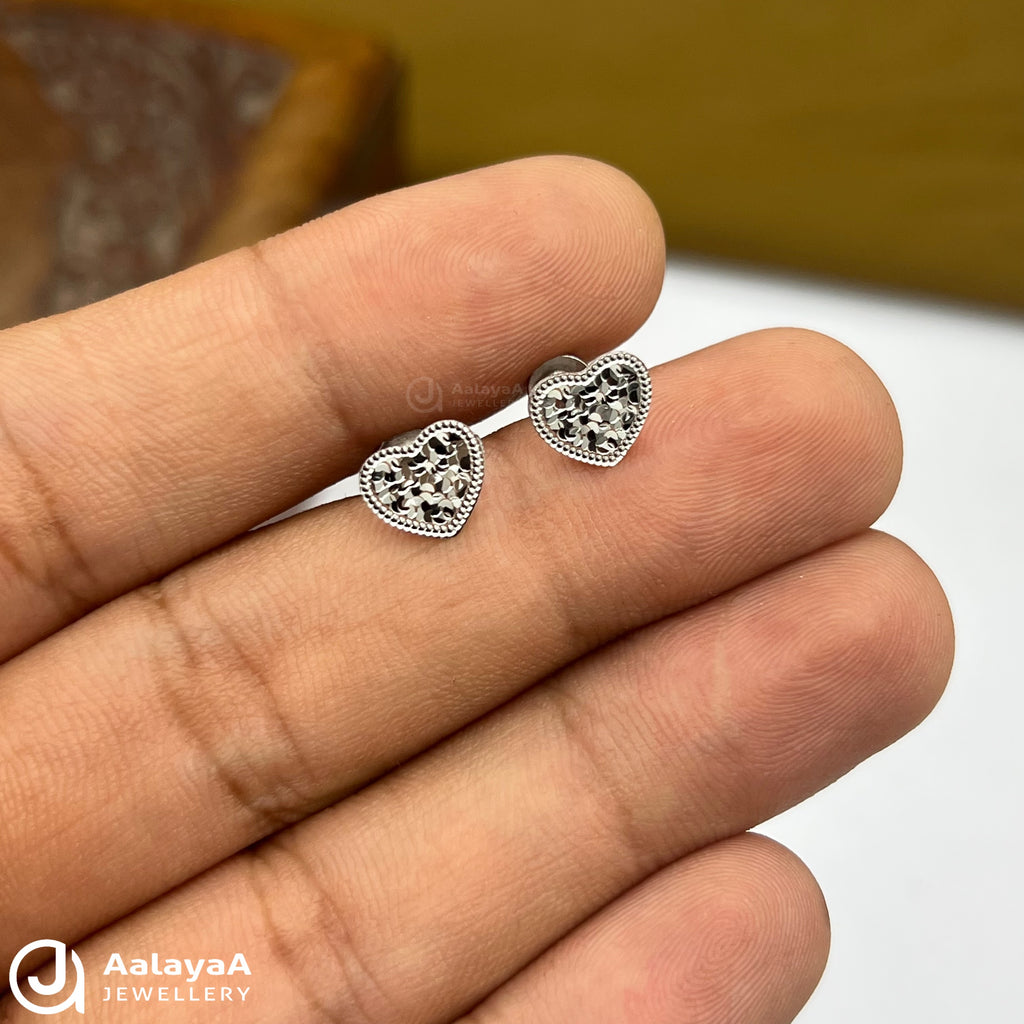 Silver Glitter Heart Earings