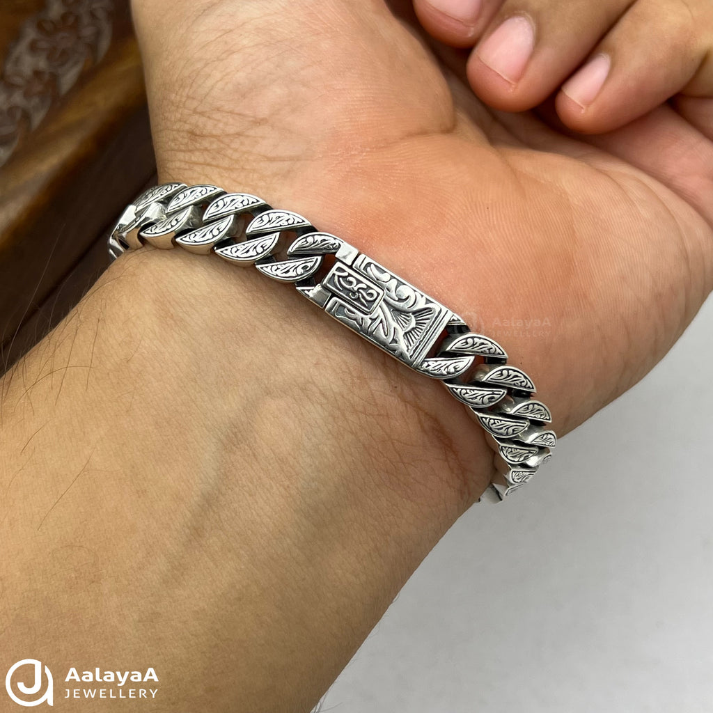 Silver Antique Royal Roar Bracelet