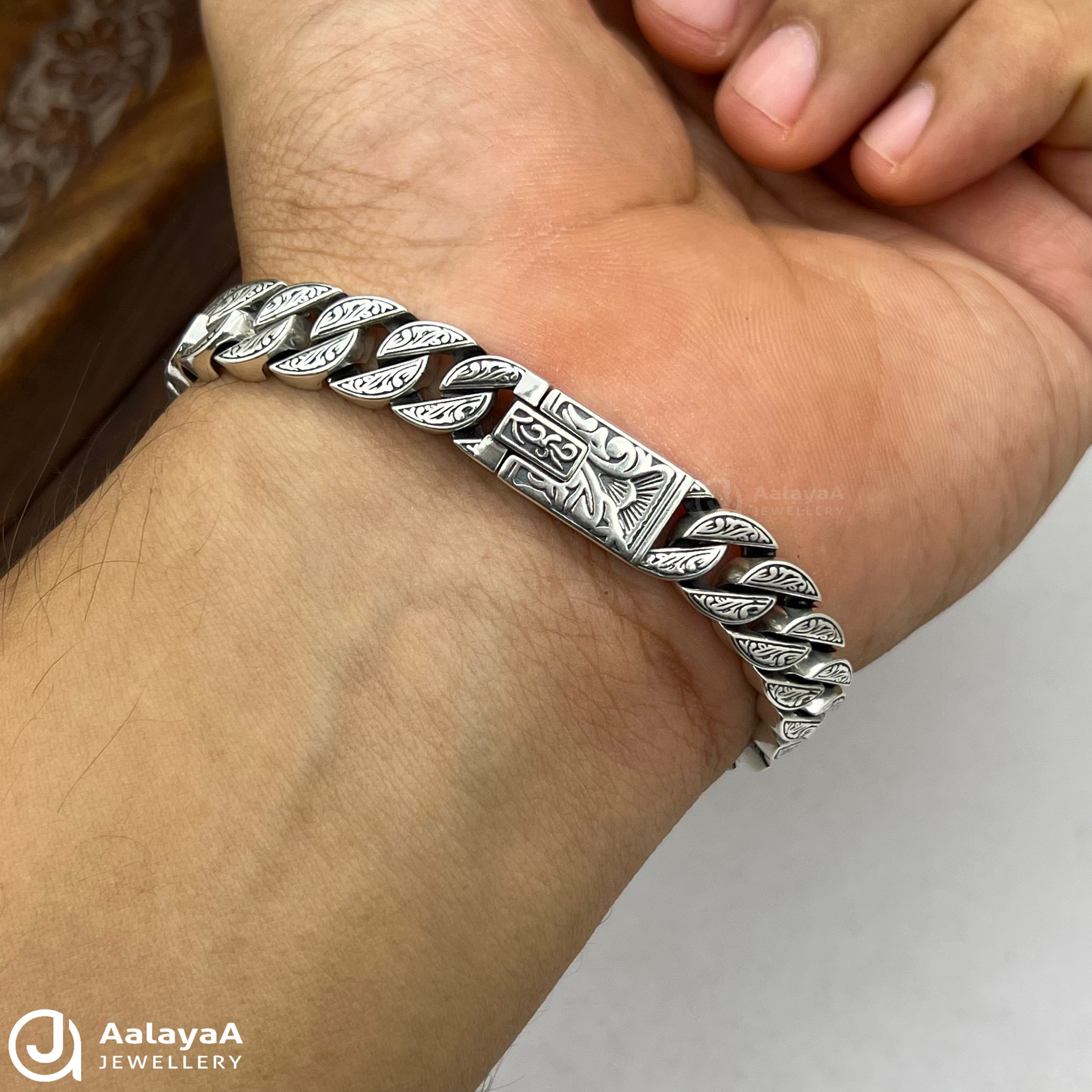 Silver Antique Royal Roar Bracelet