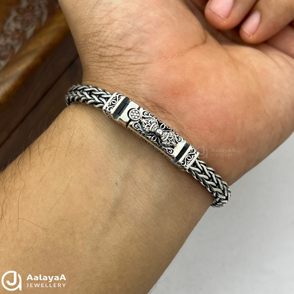 Silver Antique Emerald Eye Lion Bracelet