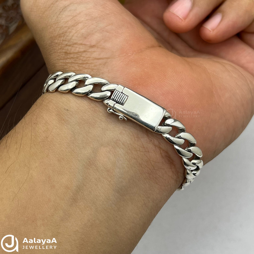 Silver Antique Dynasty Lion Bracelet