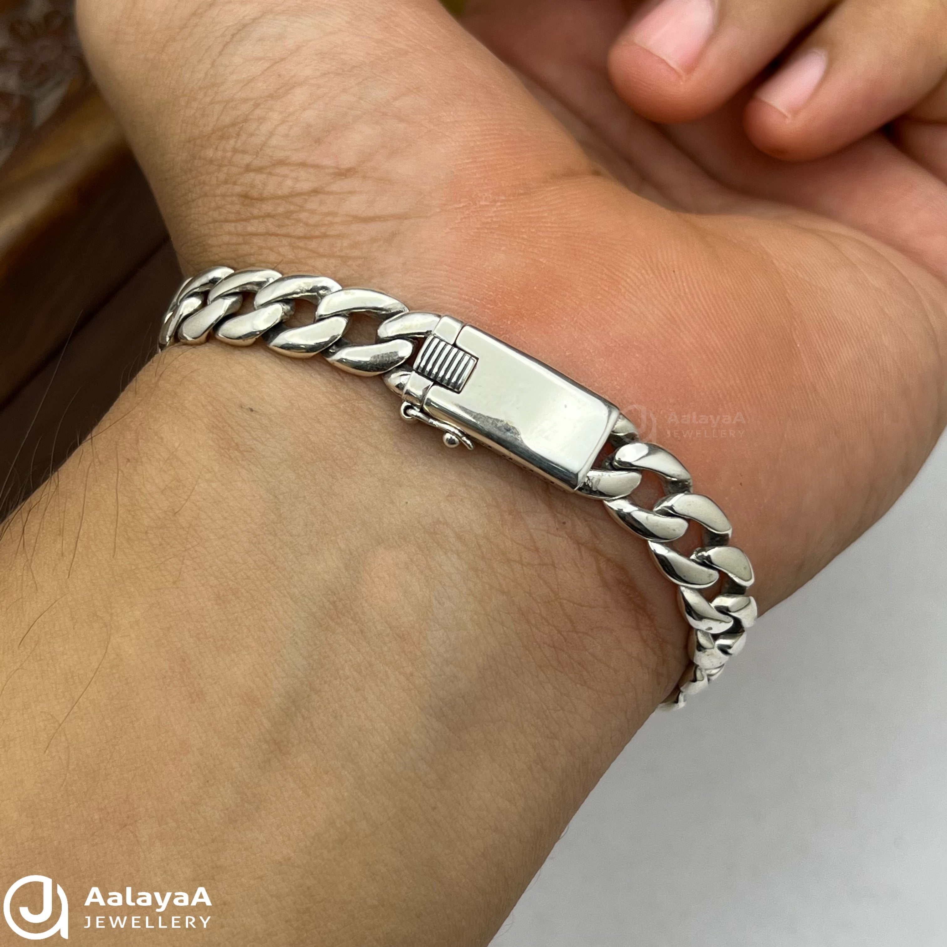 Silver Antique Dynasty Lion Bracelet