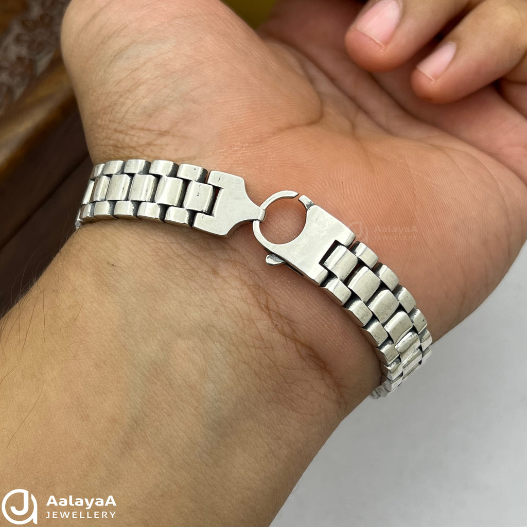 Silver Antique Majestic Lion Bracelet