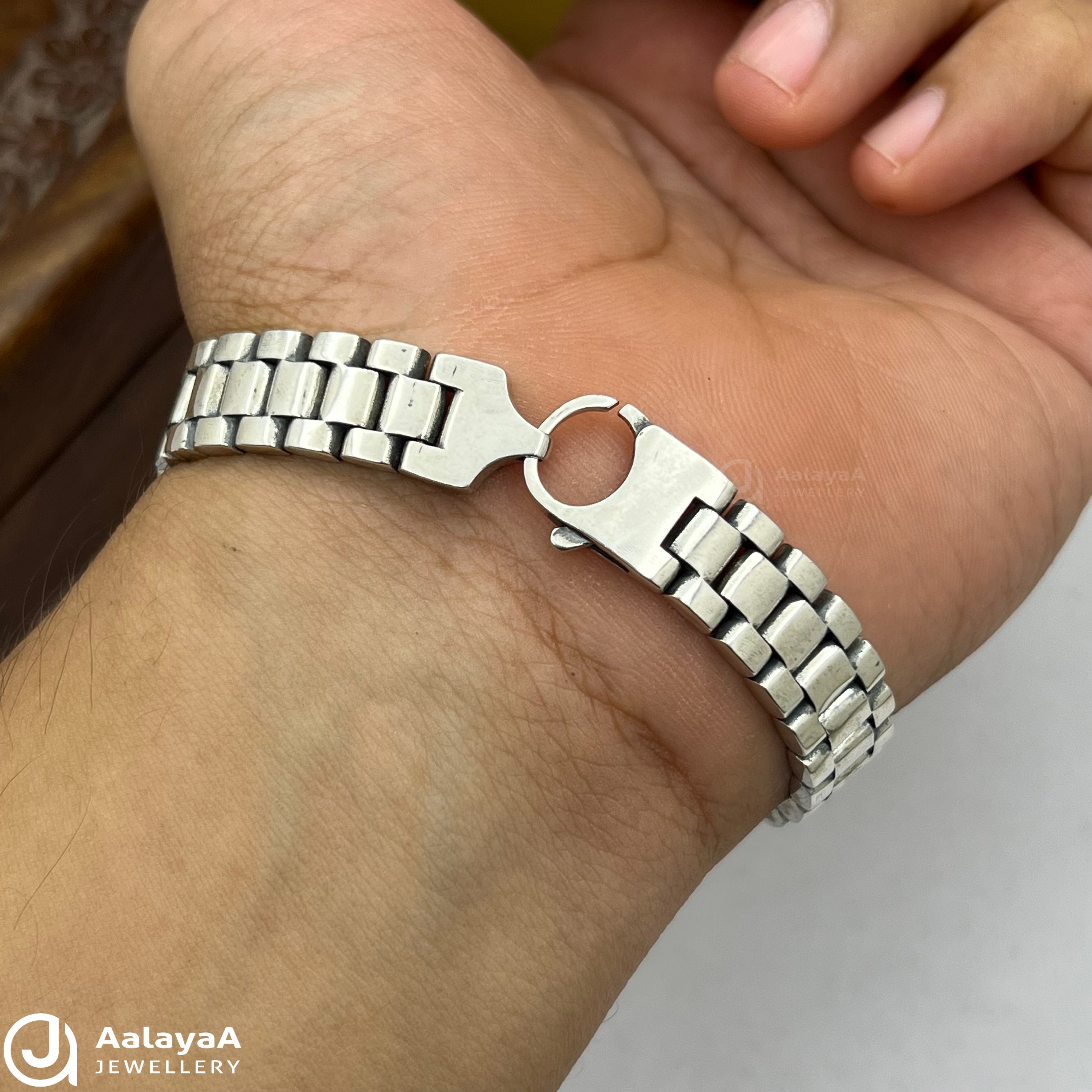 Silver Antique Majestic Lion Bracelet