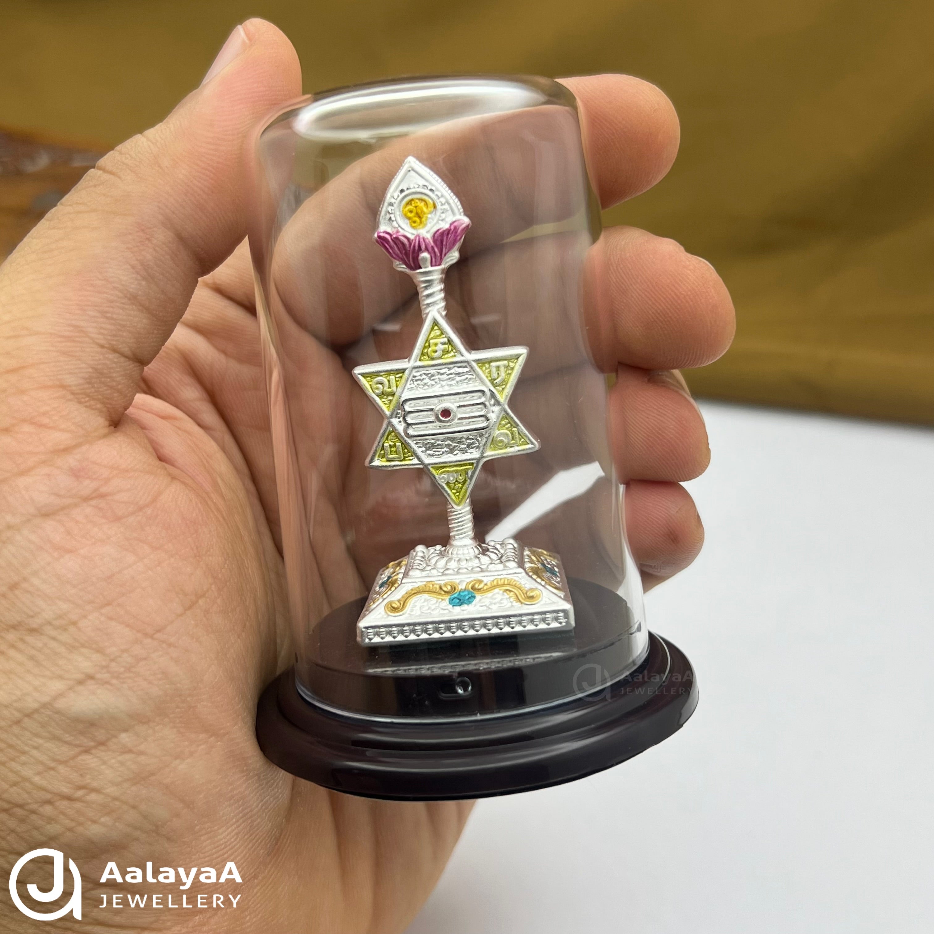Silver Divine Vel Idol