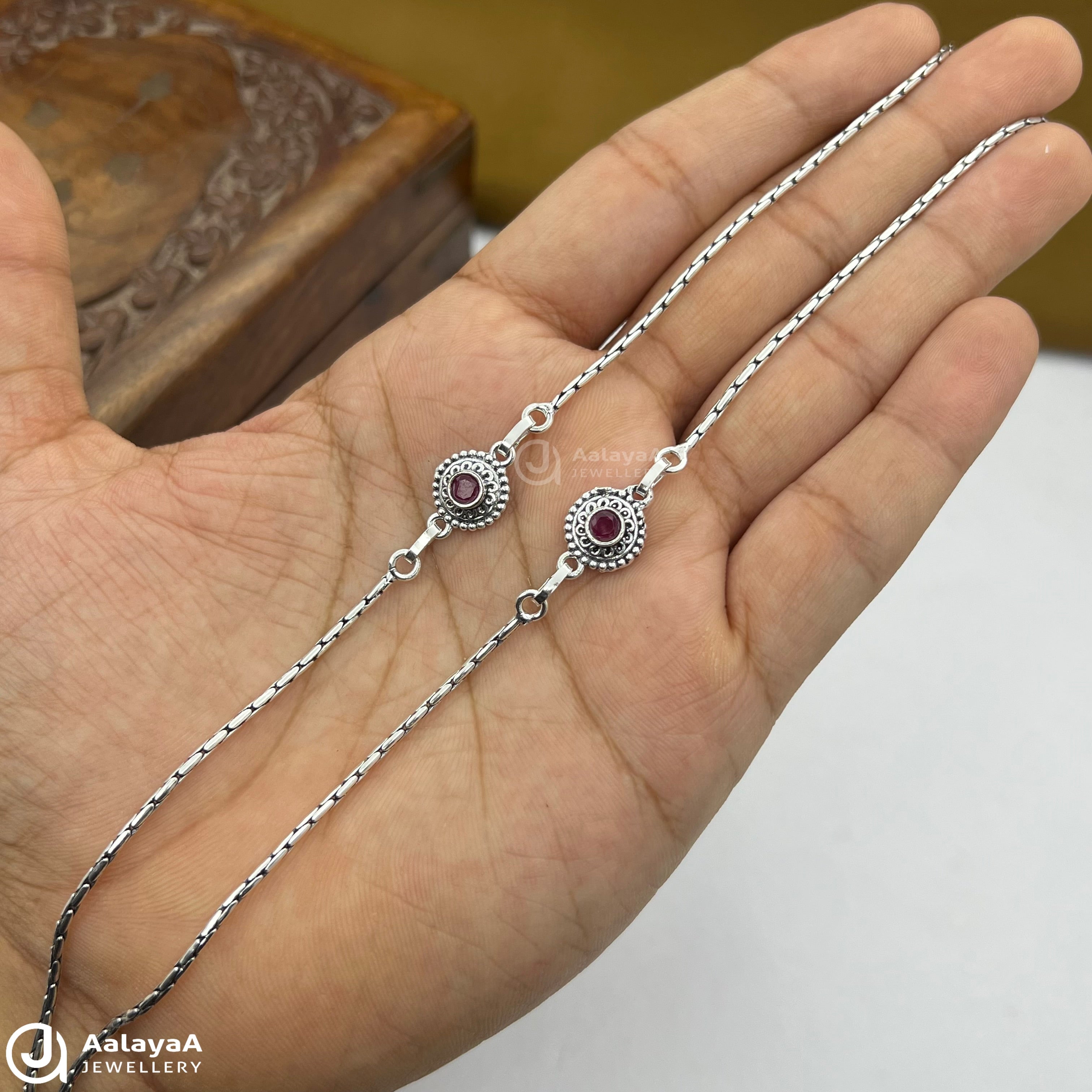 Silver Antique Handcrafted 925 Silver Ruby Motif Anklet